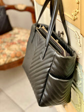 Load image into Gallery viewer, Totum "Lux Lucciola V" Quilting Large Tote Bag