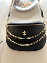 Load image into Gallery viewer, TOTUM Large Cross Sling Bag (Black Color)