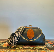 Load image into Gallery viewer, Mini "Virgina" TOTUM Bag (with Leather Logo)