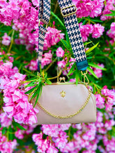 Load image into Gallery viewer, TOTUM Mini Virgina (Powder Pink Color) & TOTUM "Hound Tooth" Cloth Strap