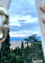 Load image into Gallery viewer, TOTUM "Mini Virgina" Bag & TOTUM "Retro" Shoulder Strap