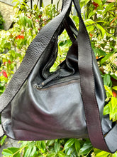 Load image into Gallery viewer, TOTUM Black Lavato &quot;Bird Rasmus&quot; Bag
