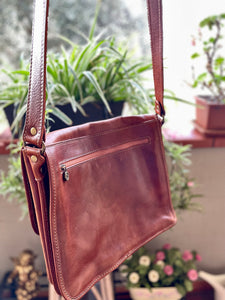 TOTUM Large "Sachel Messinger" Shoulder Bag