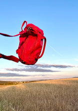 Load image into Gallery viewer, TOTUM Vintage Red &quot;Boston Bag&quot; (Washed Leather)
