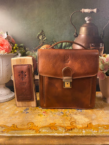 TOTUM Postino Bag (Tuscan Vegetable Leather)