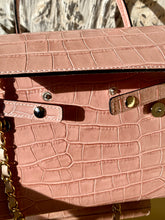 Load image into Gallery viewer, TOTUM &quot;Q&quot; Bag (Salmon Pink Pastel Color)
