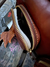 Load image into Gallery viewer, TOTUM Satchel Bag (Tuscan Vegetable Leather)
