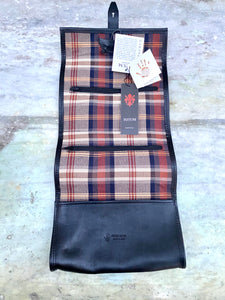 TOTUM Black Pouch TOS T9 (Tuscan Vegetable Leather)
