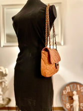 Load image into Gallery viewer, TOTUM &quot;Vintage Quilting Bovina&quot; Shoulder Bag
