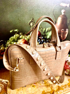 Totum Briefcase in crocodile mold