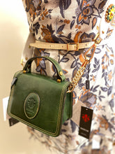 Load image into Gallery viewer, TOTUM &quot;Mini Credere&quot; tote bag &amp; &quot;boutique classic flower&quot; shoulder strap
