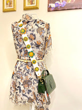 Load image into Gallery viewer, TOTUM &quot;Mini Credere&quot; tote bag &amp; &quot;boutique classic flower&quot; shoulder strap
