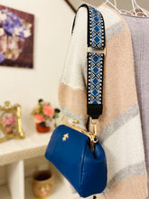 Load image into Gallery viewer, TOTUM &quot;Mini Virgina&quot; Bag &amp; TOTUM &quot;Retro&quot; Shoulder Strap
